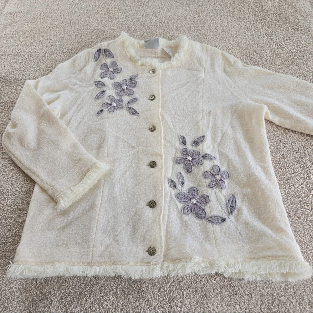 Alfred Dunner Women's Cardigan Cream Floral Pearls Fringe 100% Wool Boho-chic L